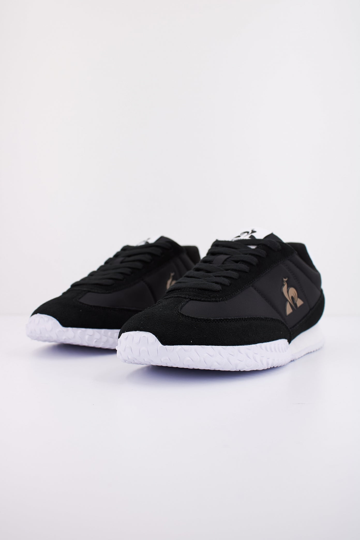 LE COQ SPORTIF VELOCE I en color NEGRO (2)