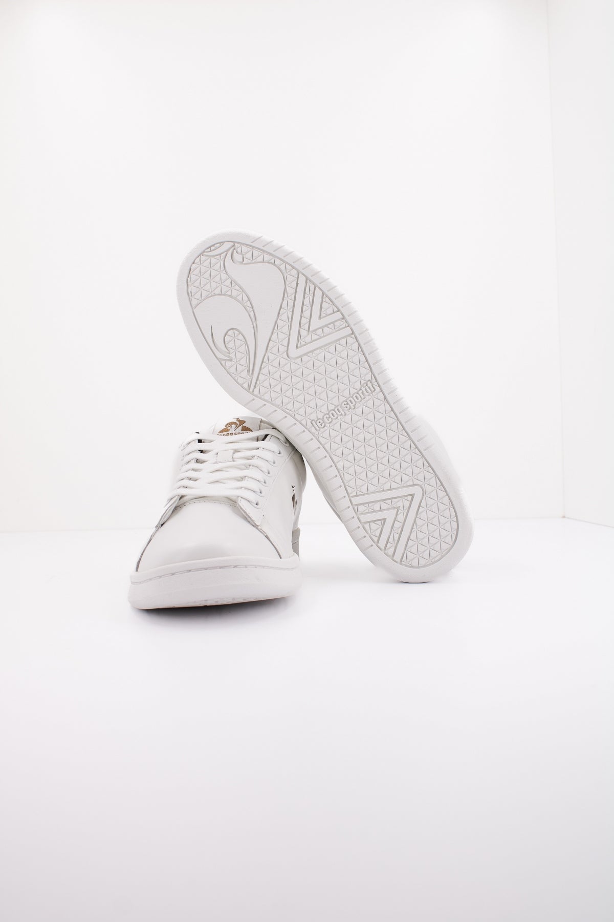 LE COQ SPORTIF LCS COURT CLEAN PREMIUM en color BLANCO (4)