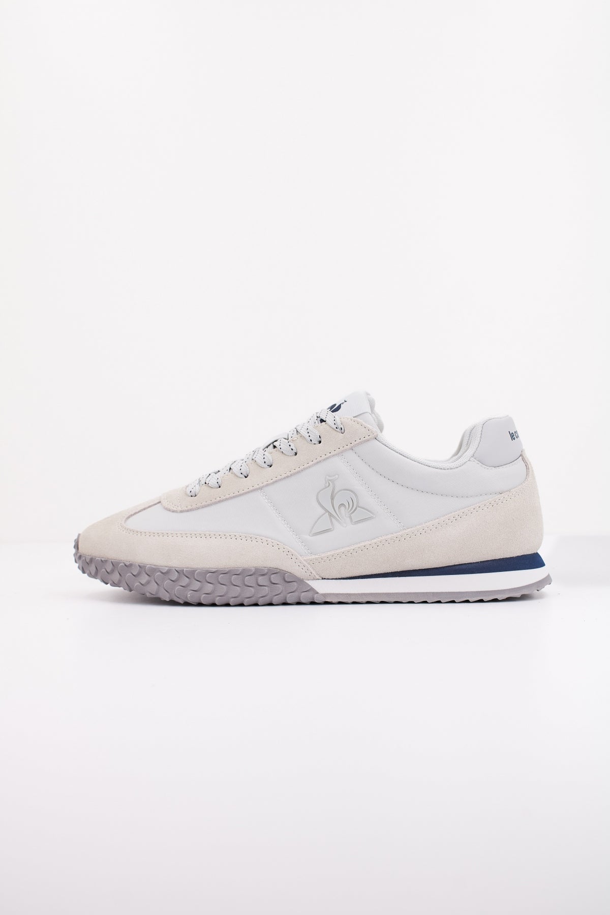 LE COQ SPORTIF VELOCE I en color GRIS (1)
