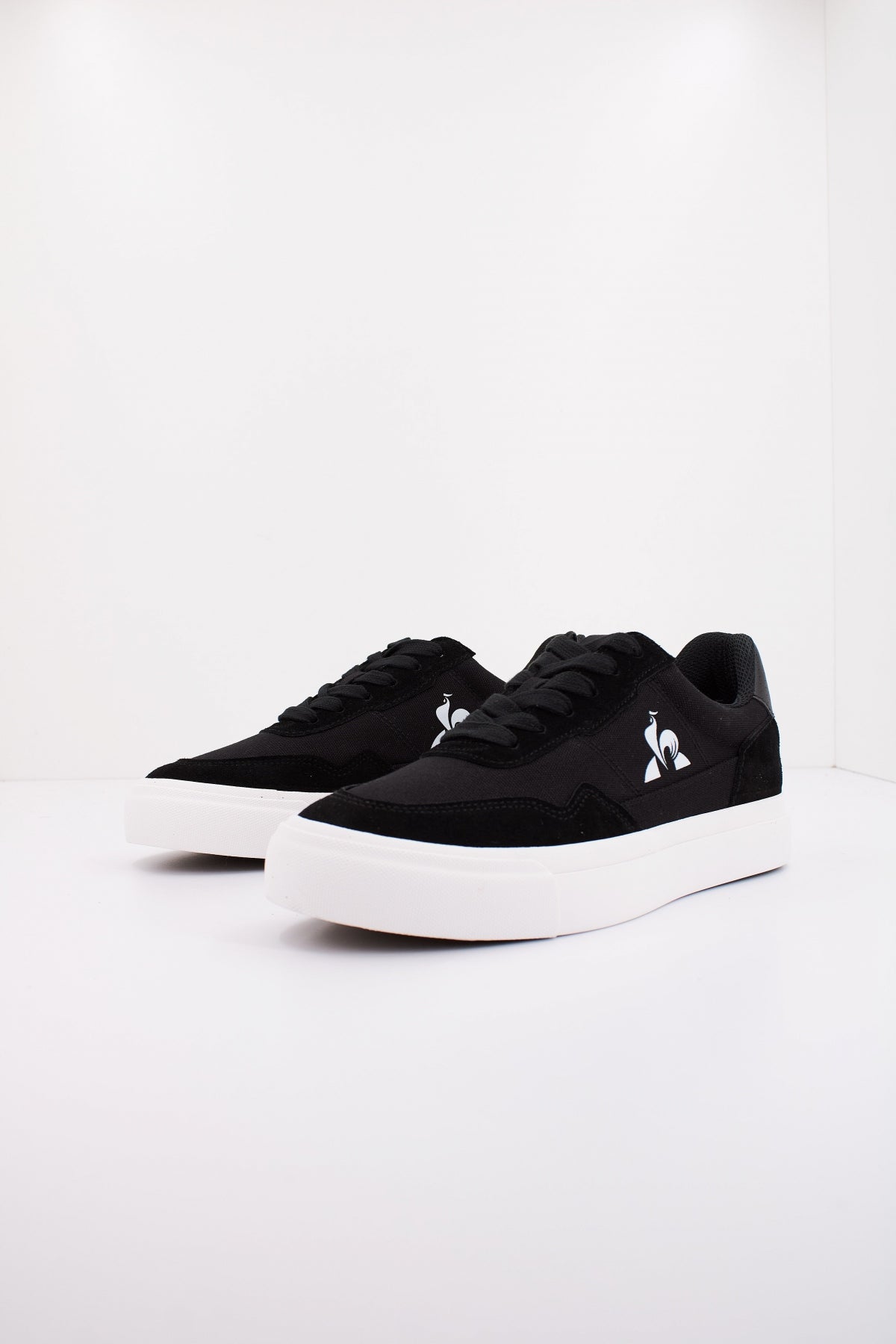 LE COQ SPORTIF LCS OLLIE en color NEGRO (2)