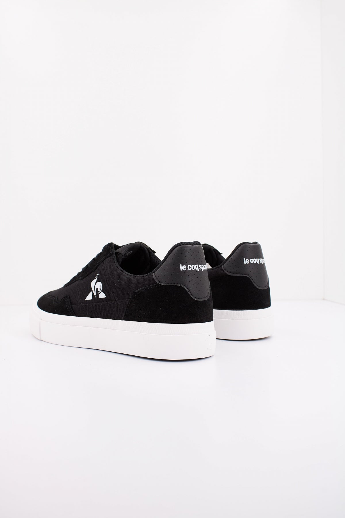 LE COQ SPORTIF LCS OLLIE en color NEGRO (4)