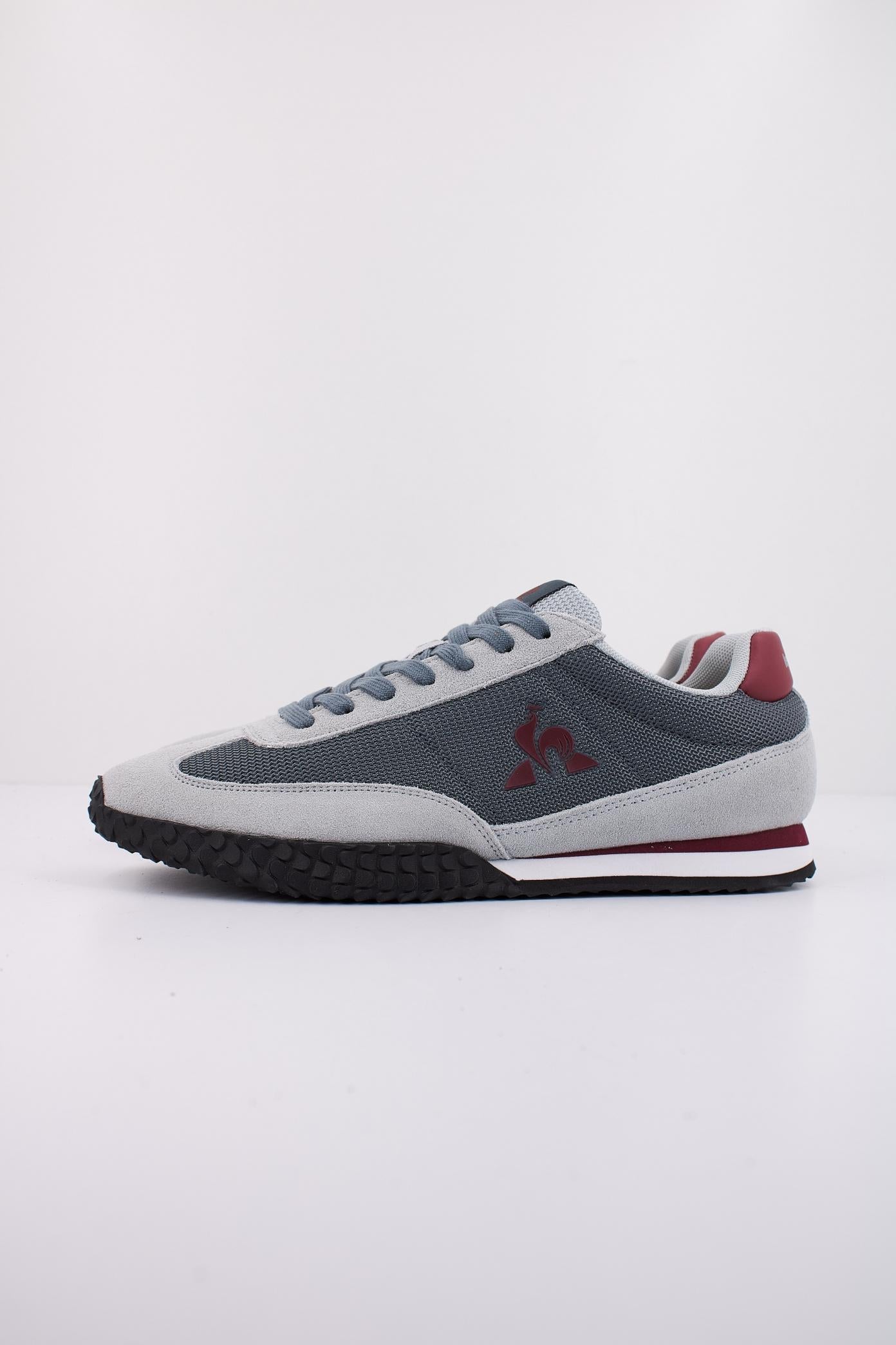 LE COQ SPORTIF VELOCE I en color GRIS (1)