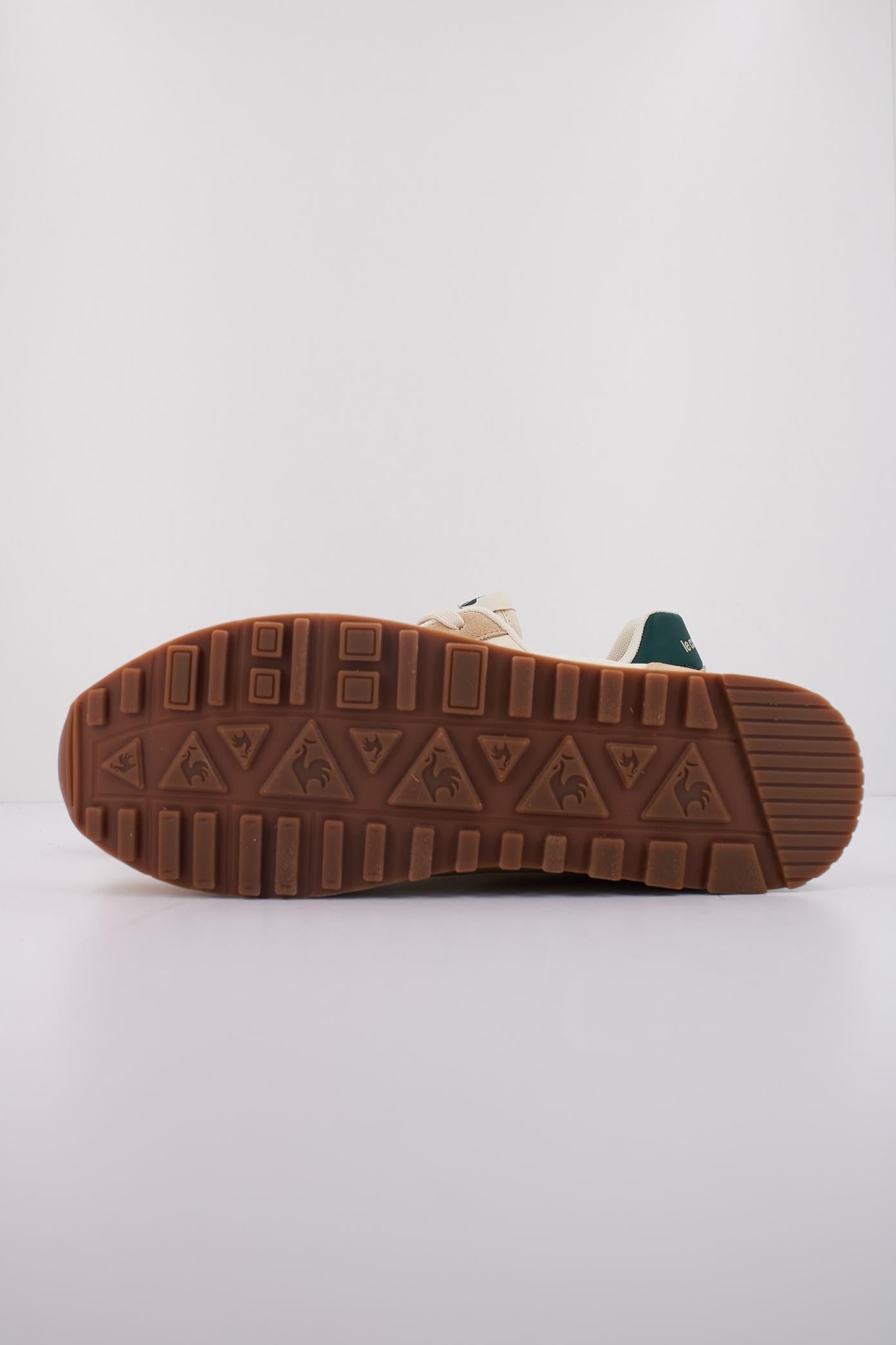 LE COQ SPORTIF ASTRA en color MARRON (5)