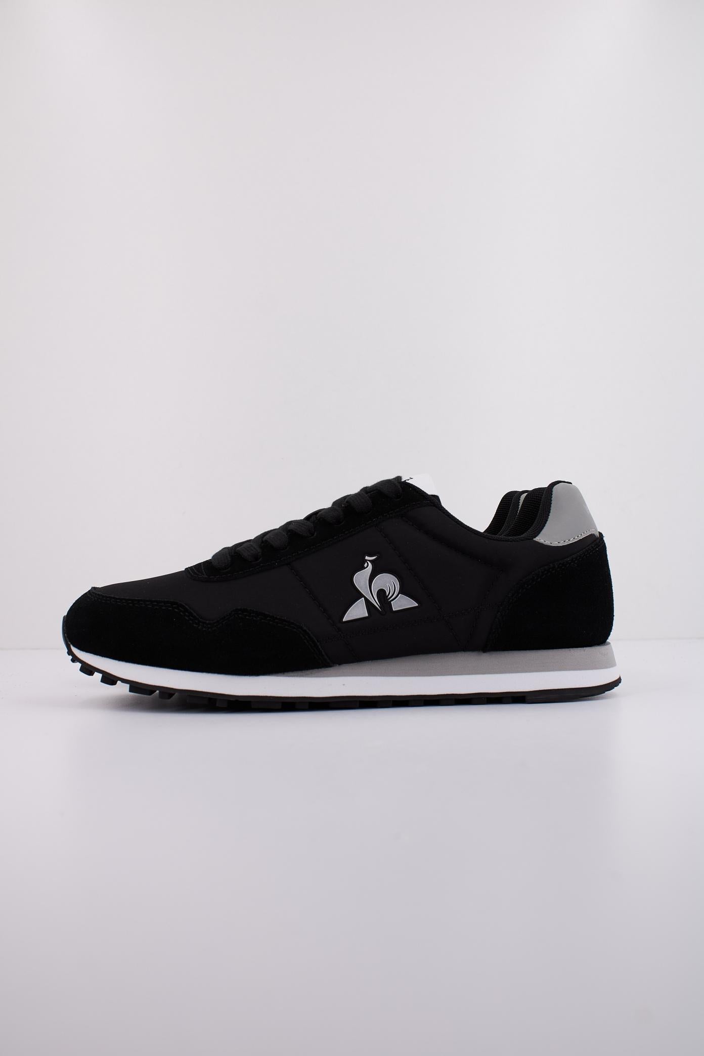 LE COQ SPORTIF ASTRA en color NEGRO (1)