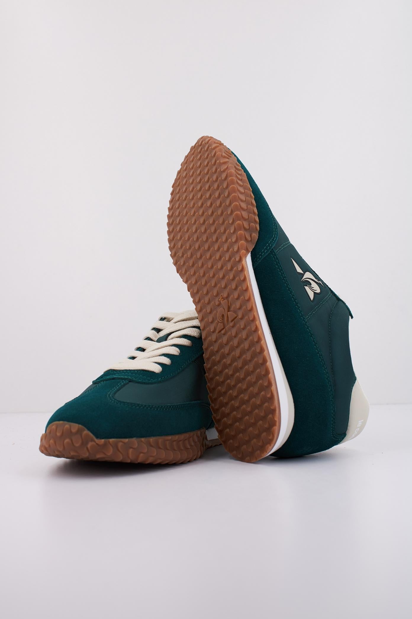 LE COQ SPORTIF VELOCE I en color VERDE (5)