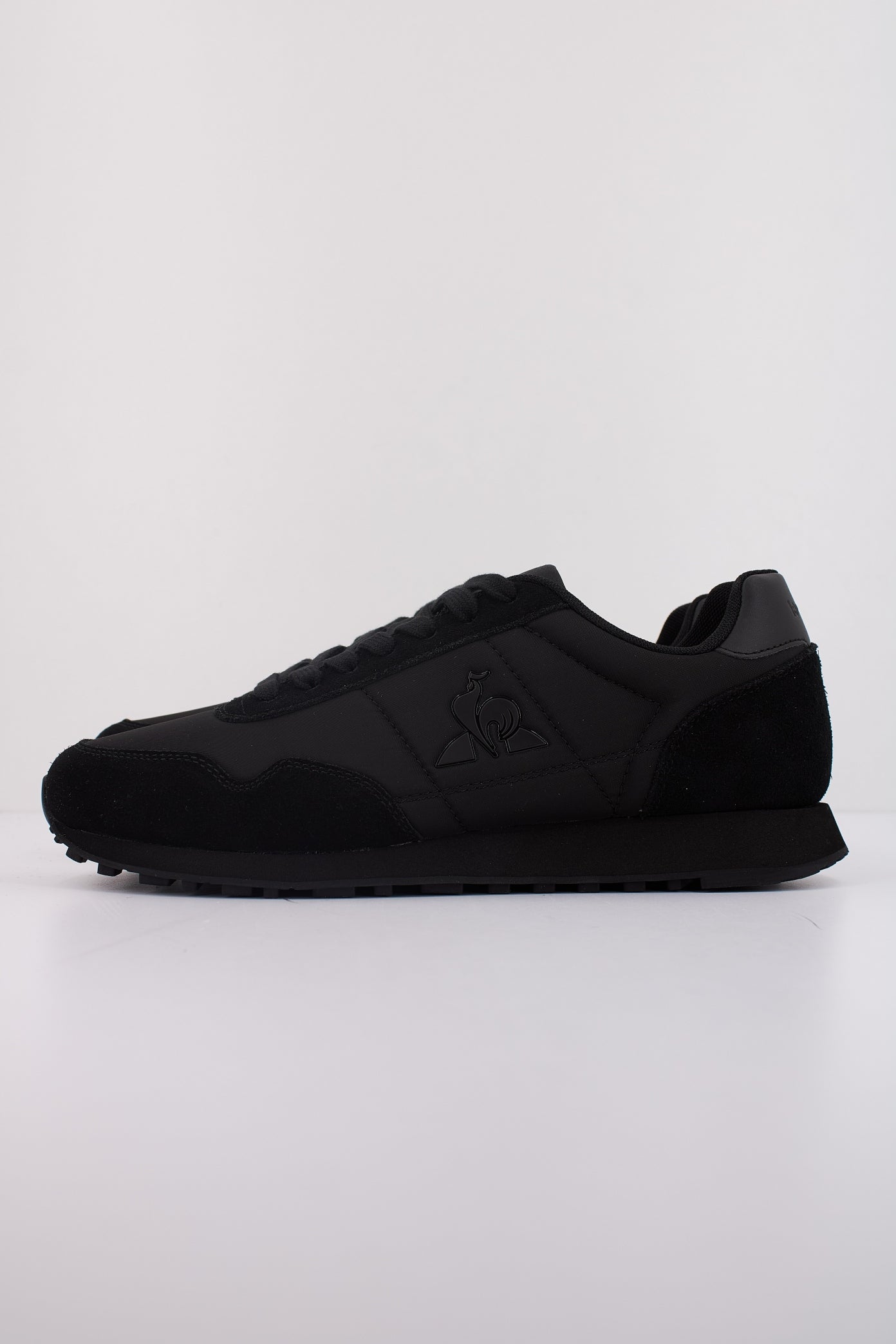 LE COQ SPORTIF L ASTRA en color NEGRO (1)