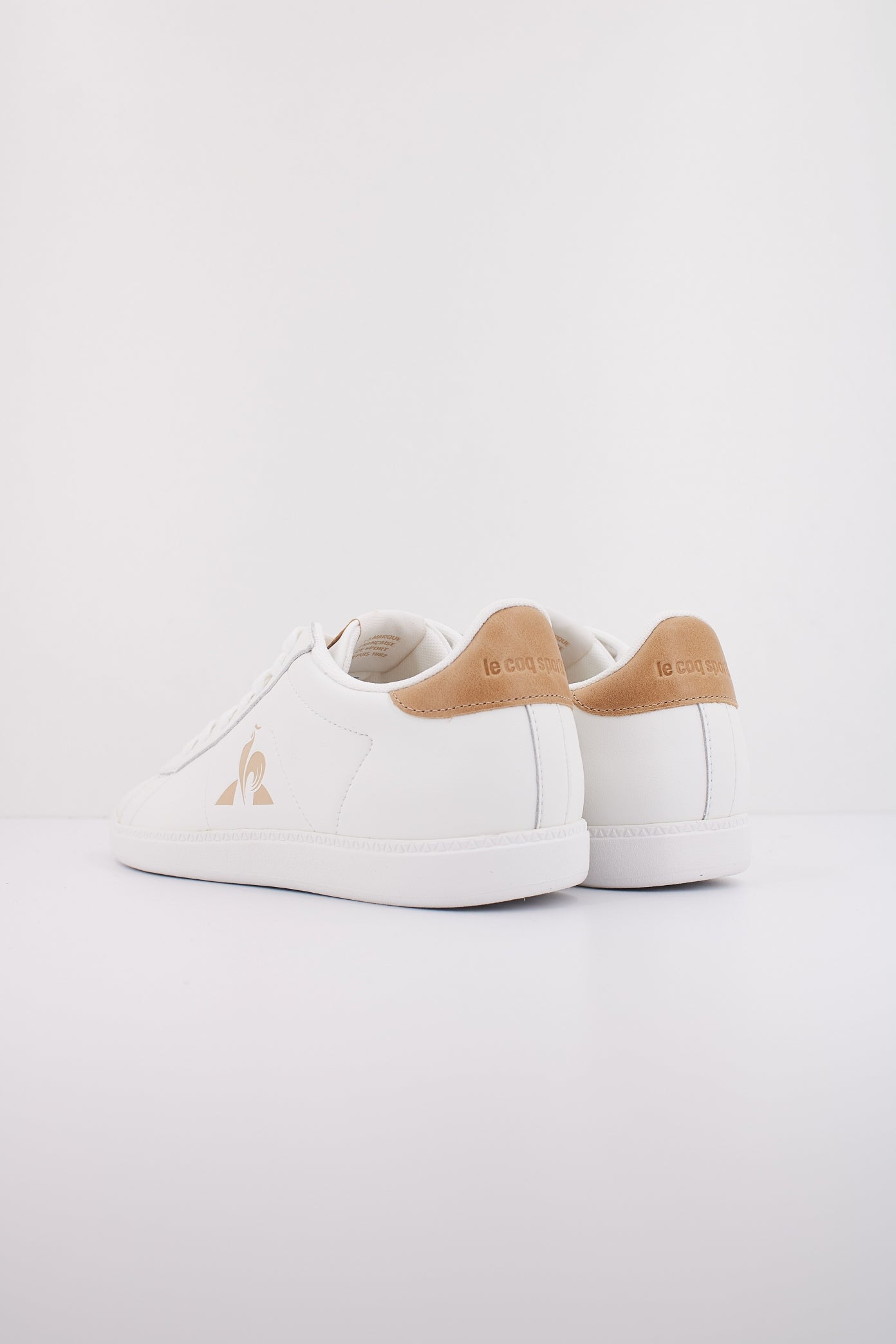 LE COQ SPORTIF COURTSET en color BLANCO (4)