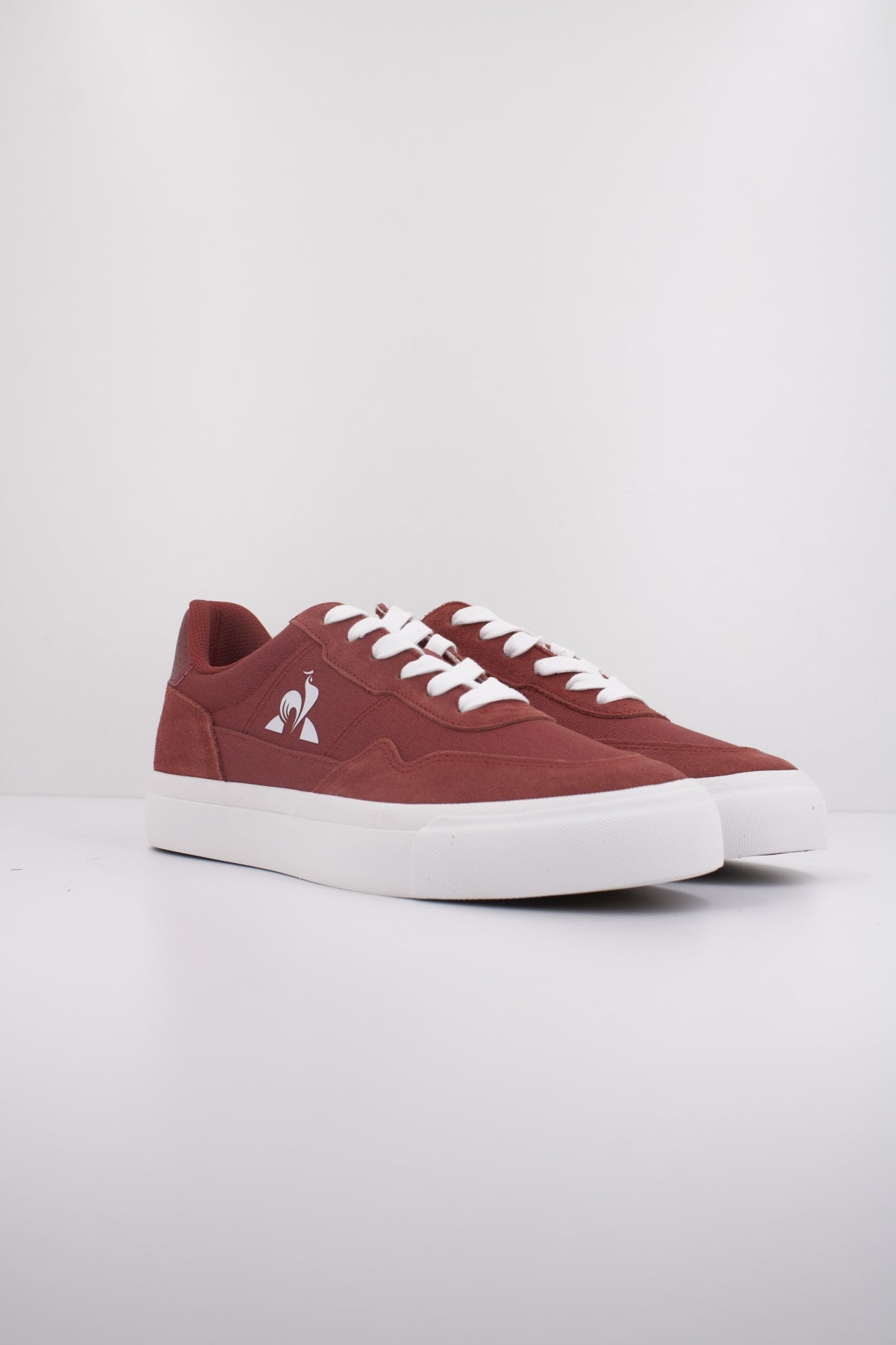LE COQ SPORTIF LCS OLLIE en color MARRON (2)