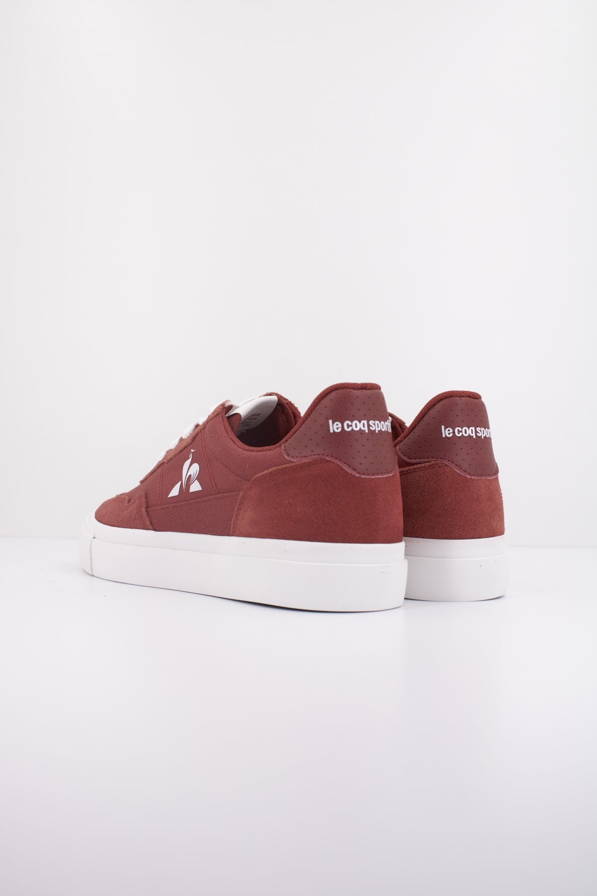 LE COQ SPORTIF LCS OLLIE en color MARRON (4)