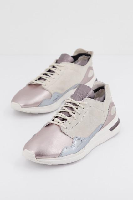 LE COQ SPORTIF S R FLOW W METALLIC LEATH en color BEIS (1)