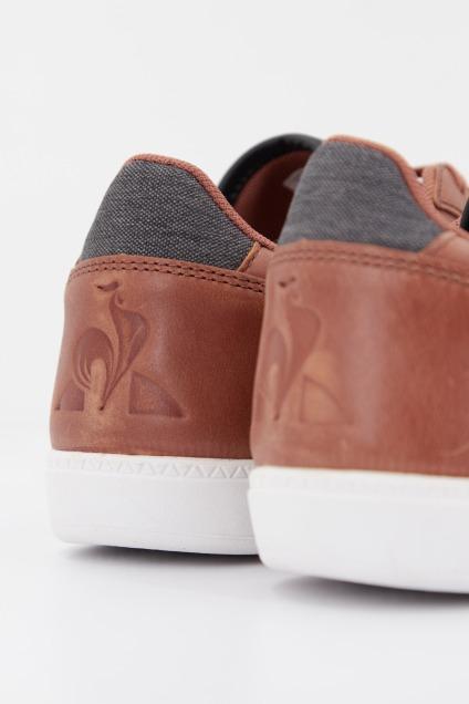 LE COQ SPORTIF COURTSTAR WINTER LEATHER en color MARRON (3)
