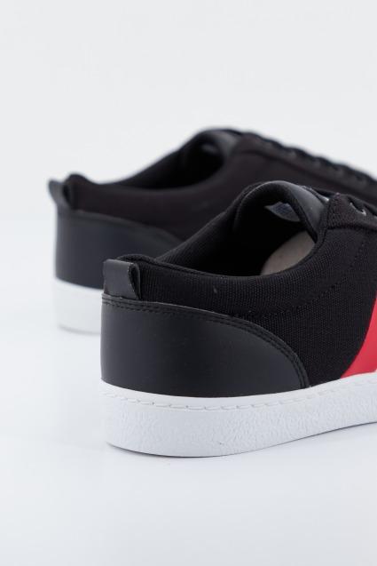 LE COQ SPORTIF VERDON CLASSIC FLAG en color NEGRO (3)