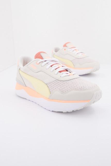 PUMA VOYAGE PREMIUM en color NARANJA (2)