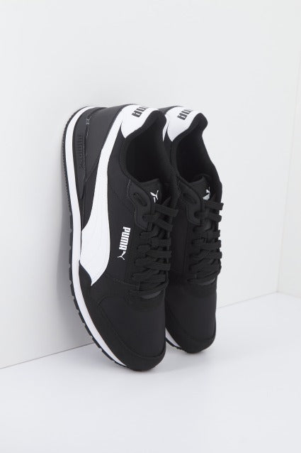 PUMA RUNNER V NL en color NEGRO (1)