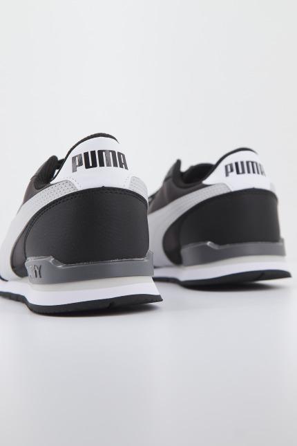 PUMA RUNNER V NL en color NEGRO (3)
