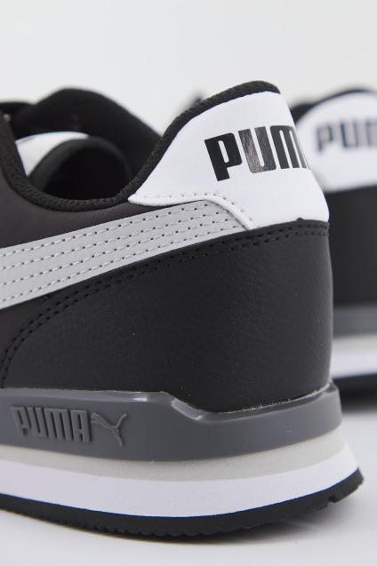 PUMA RUNNER V NL en color NEGRO (4)