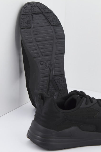 PUMA WIRED RUN PURE en color NEGRO (3)
