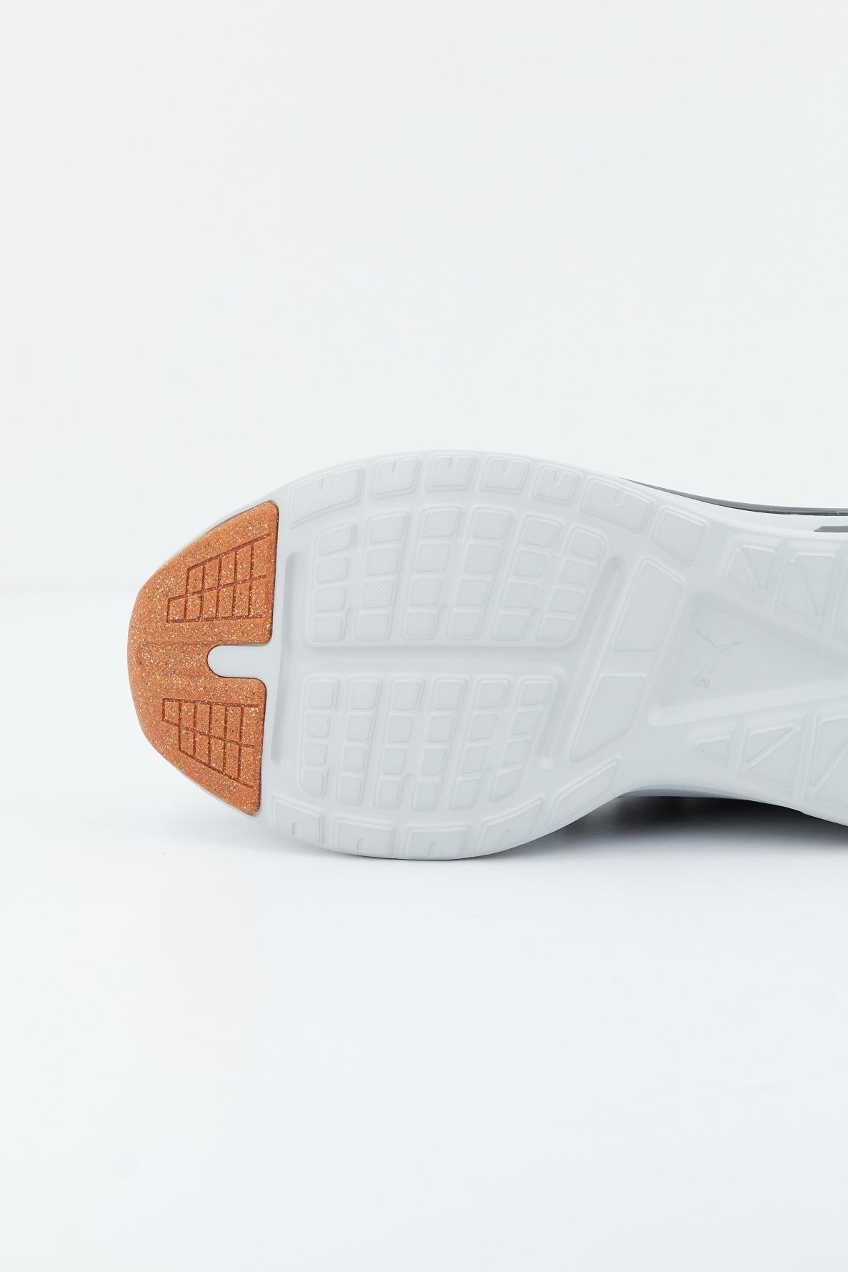 PUMA SOFTRIDE ENZO EVO BE en color GRIS (4)