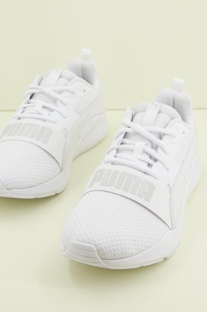 PUMA WIRED RUN PURE en color BLANCO (2)