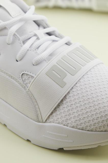 PUMA WIRED RUN PURE en color BLANCO (4)