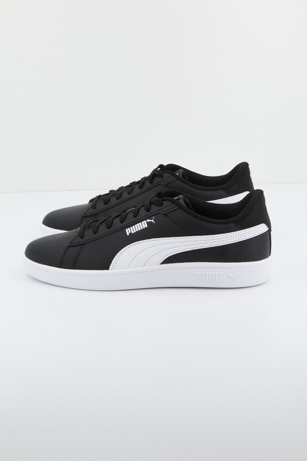 PUMA SMASH . L en color NEGRO (2)