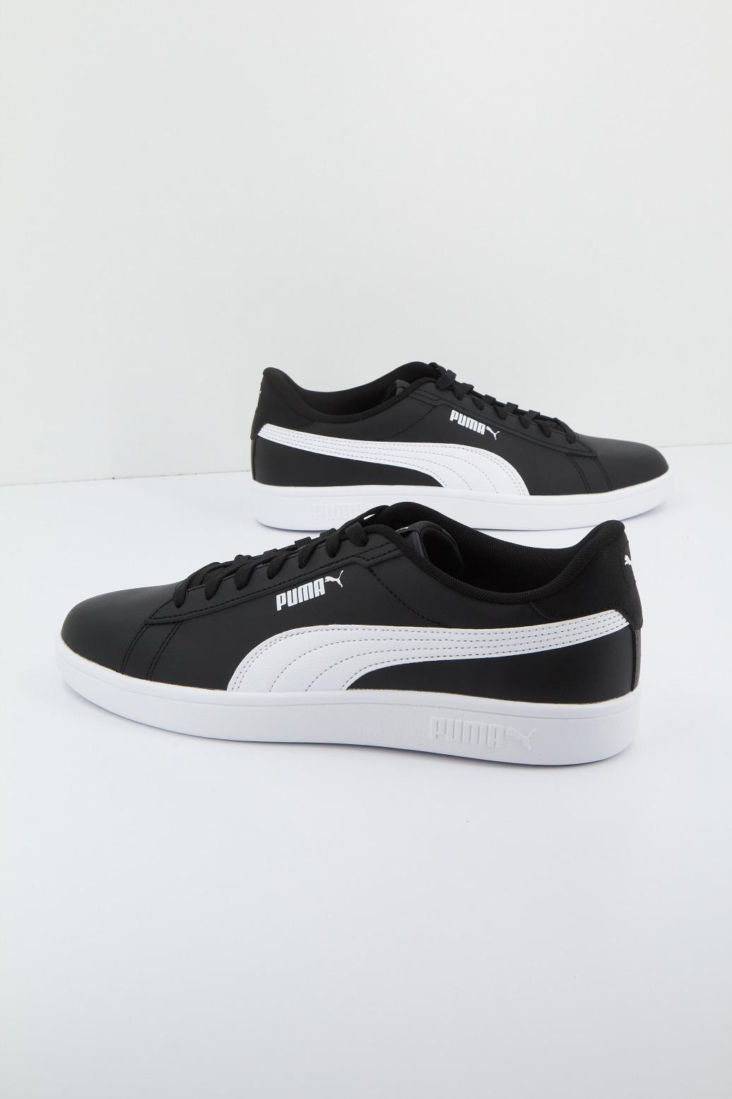 PUMA SMASH . L en color NEGRO (4)