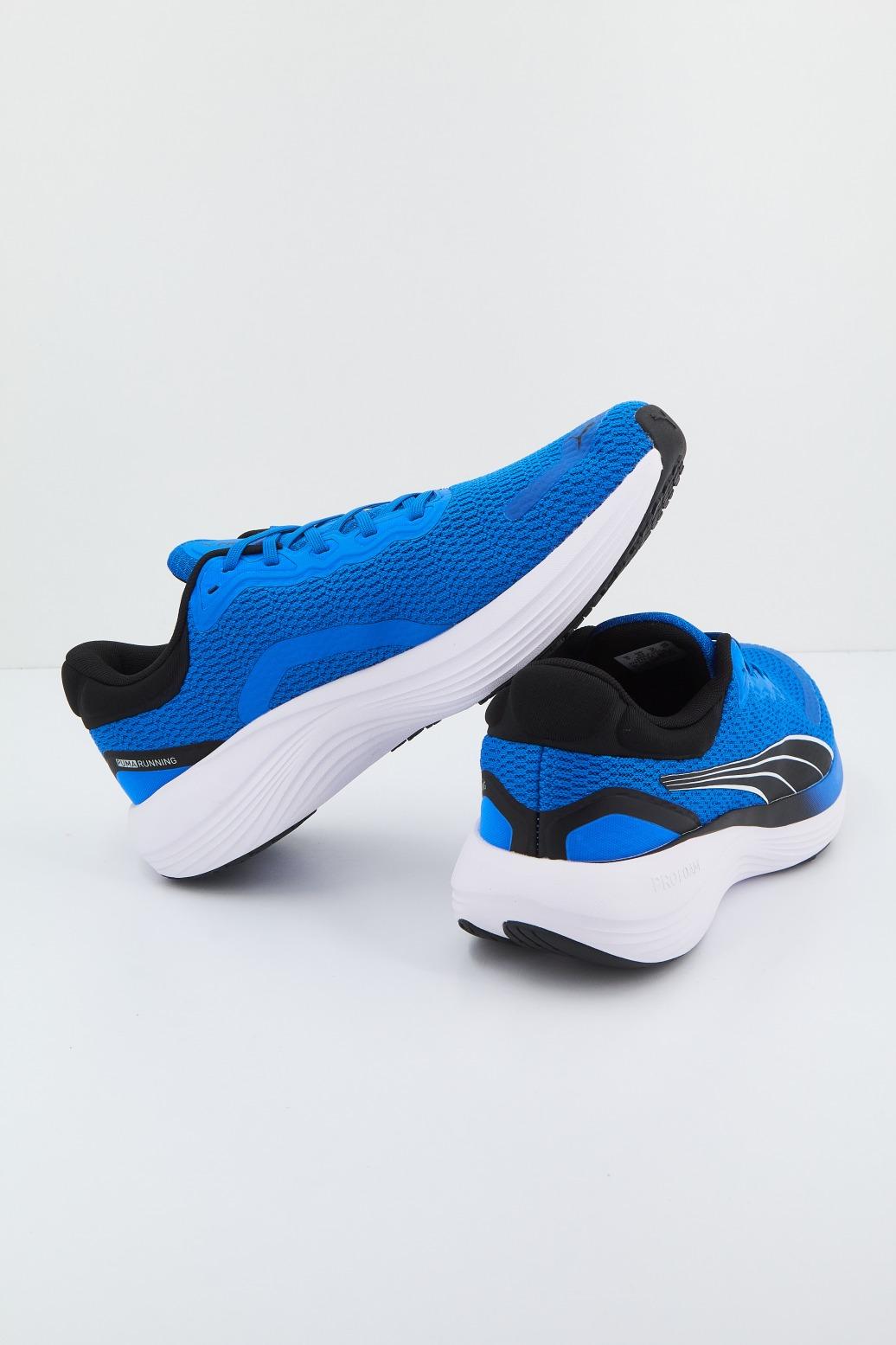 PUMA SCEND PRO en color AZUL (4)