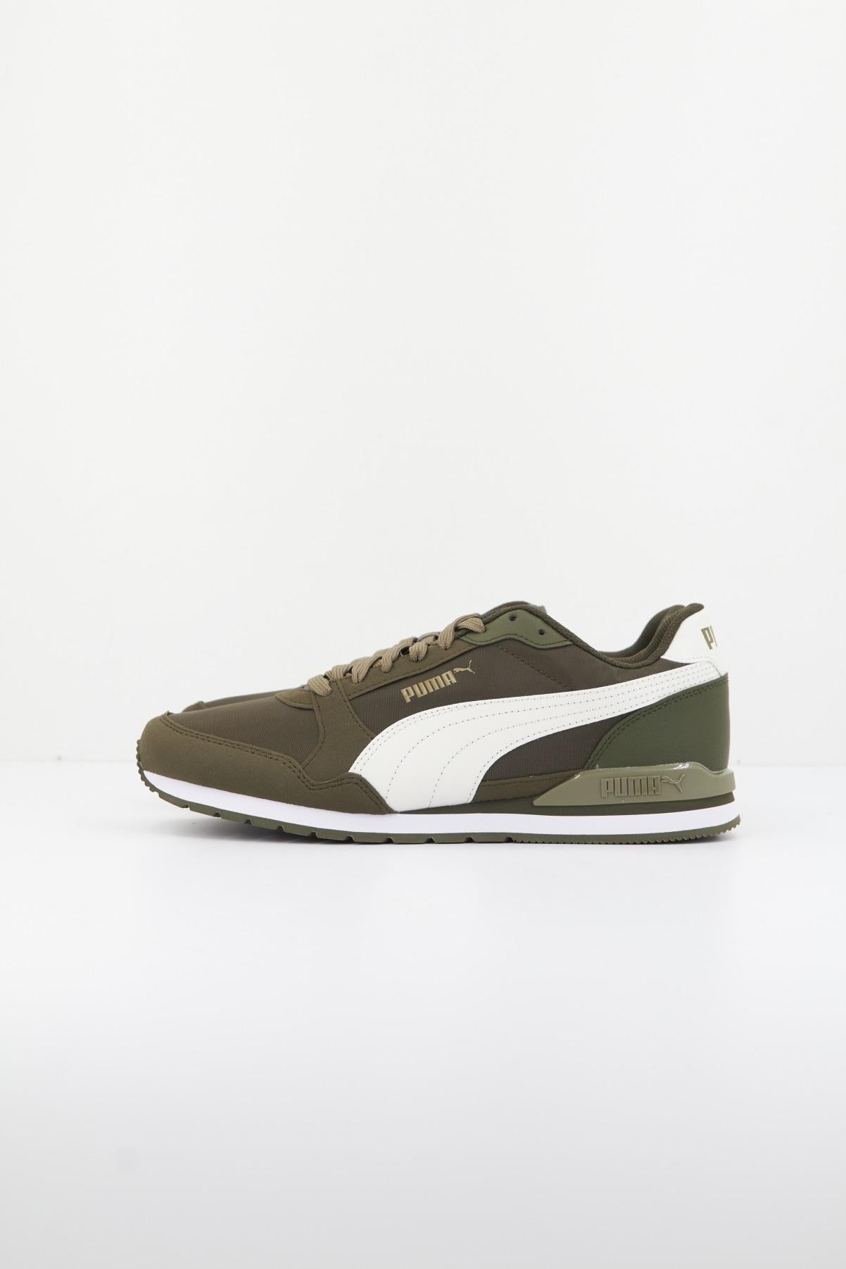 PUMA ST RUNNER V NL en color VERDE (1)