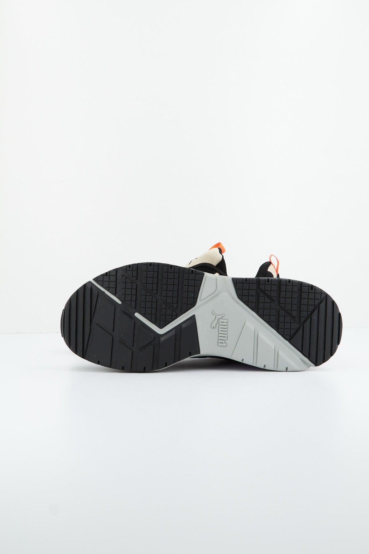 PUMA X-RAY TOUR en color NEGRO (4)
