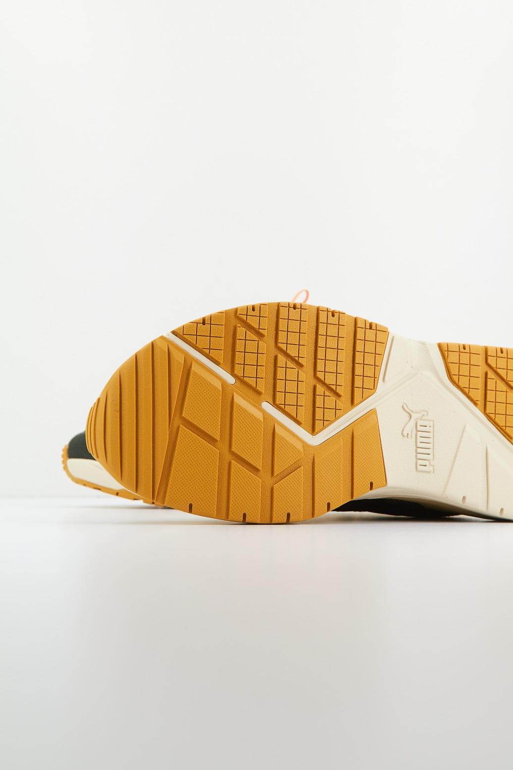 PUMA X-RAY TOUR en color VERDE (4)