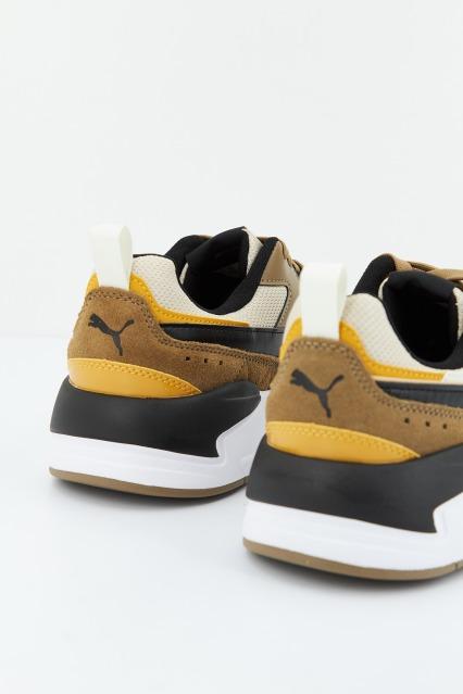 PUMA X-RAY SQUARE SD en color MARRON (3)
