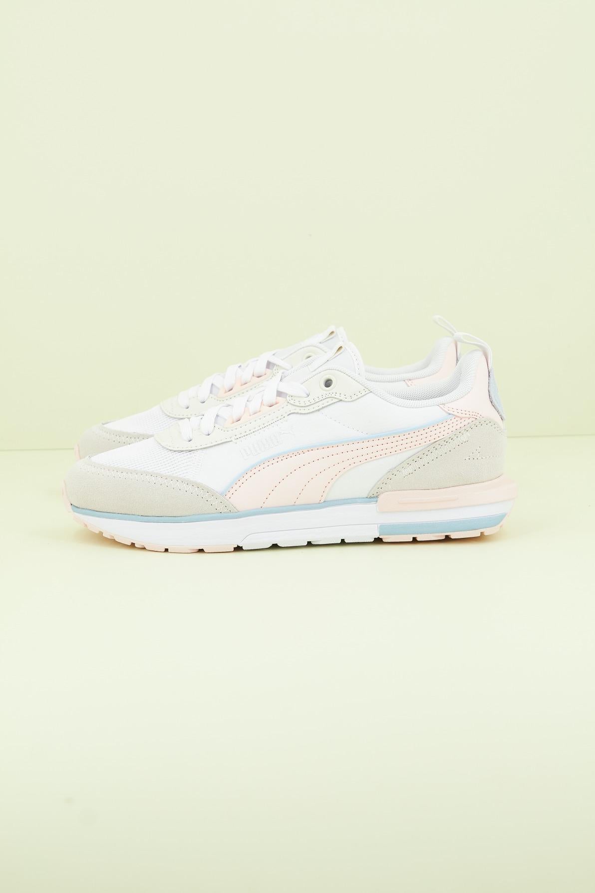 PUMA R en color BLANCO (1)