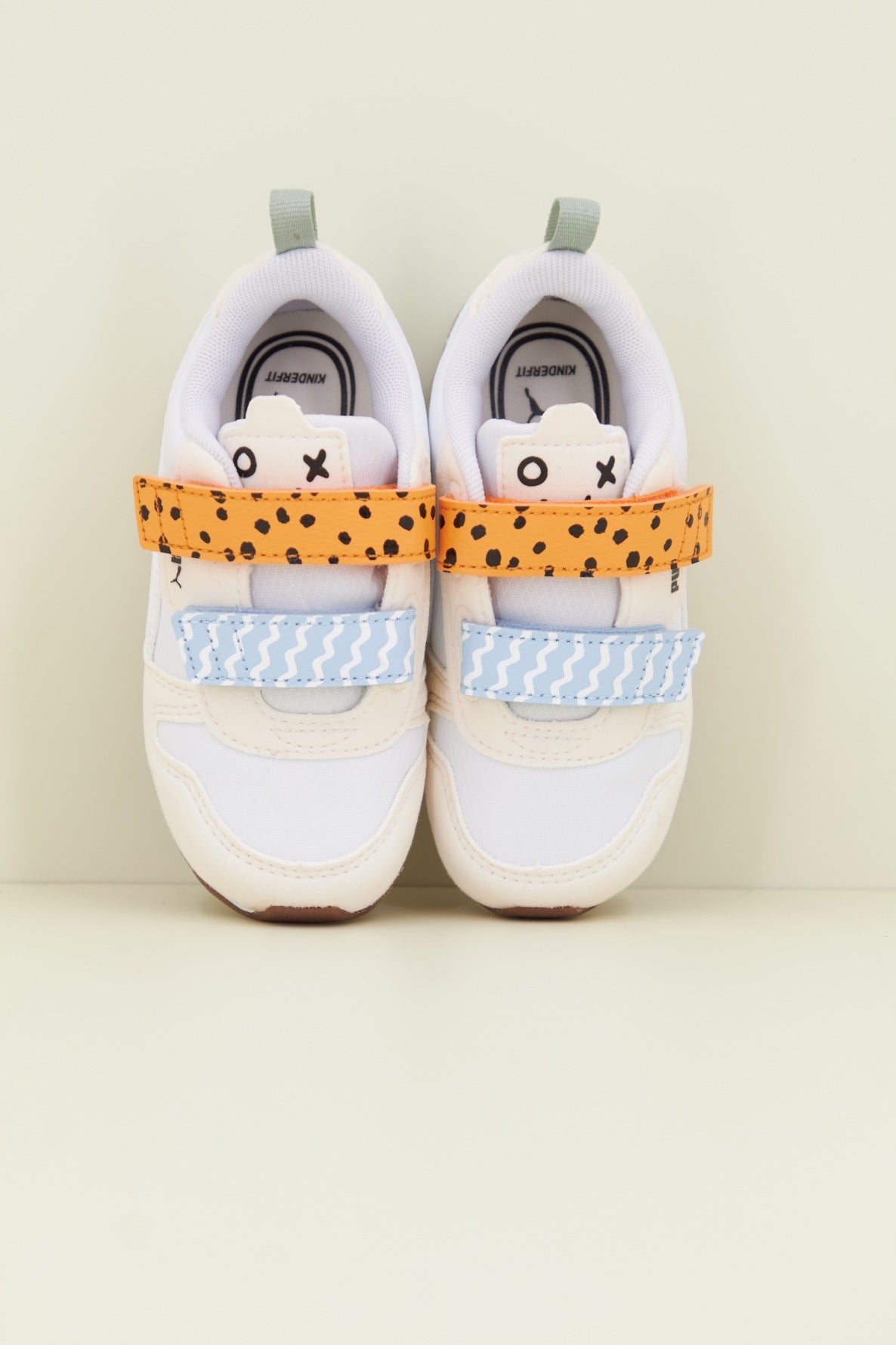PUMA R MIX MTCH V INF en color BEIS (2)
