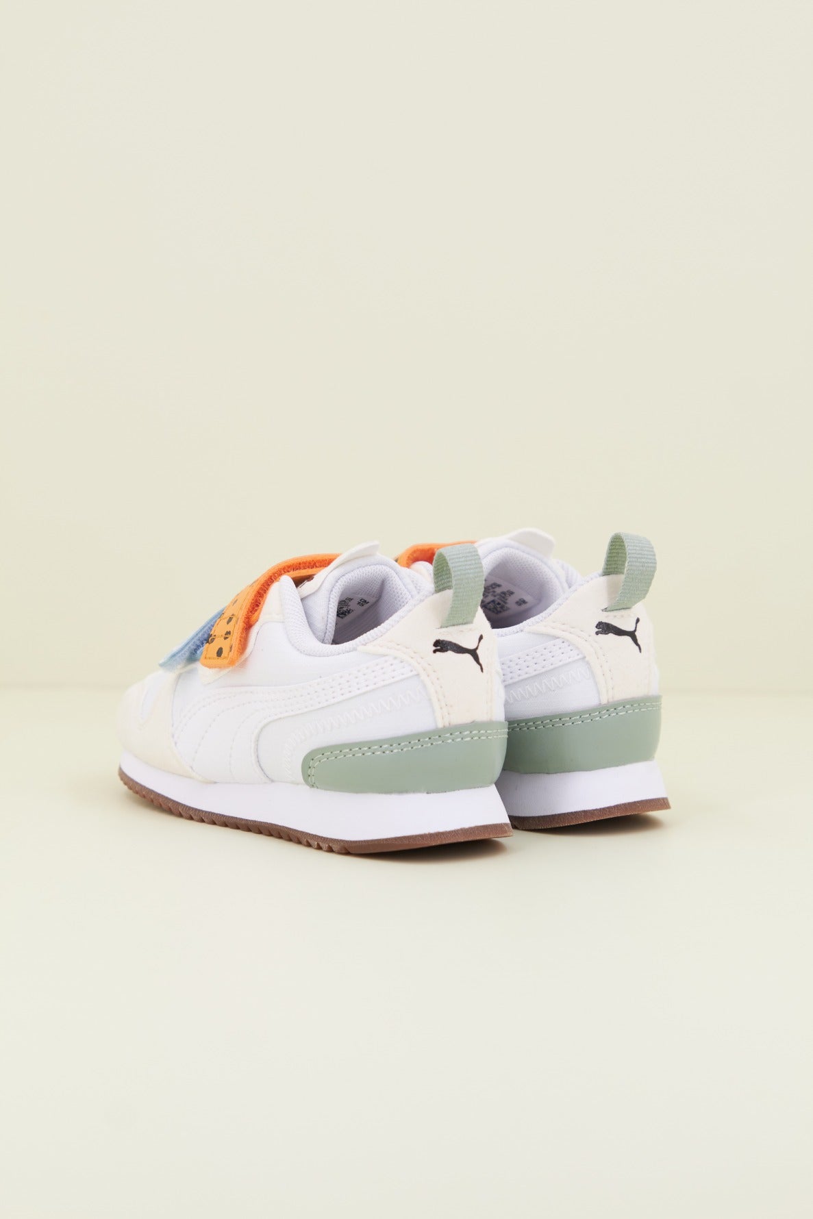 PUMA R MIX MTCH V INF en color BEIS (3)