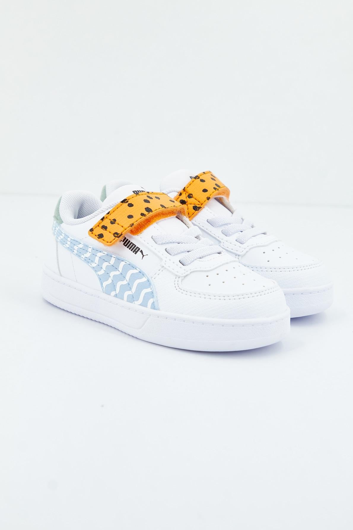 PUMA CAVEN . MIX M en color BLANCO (1)