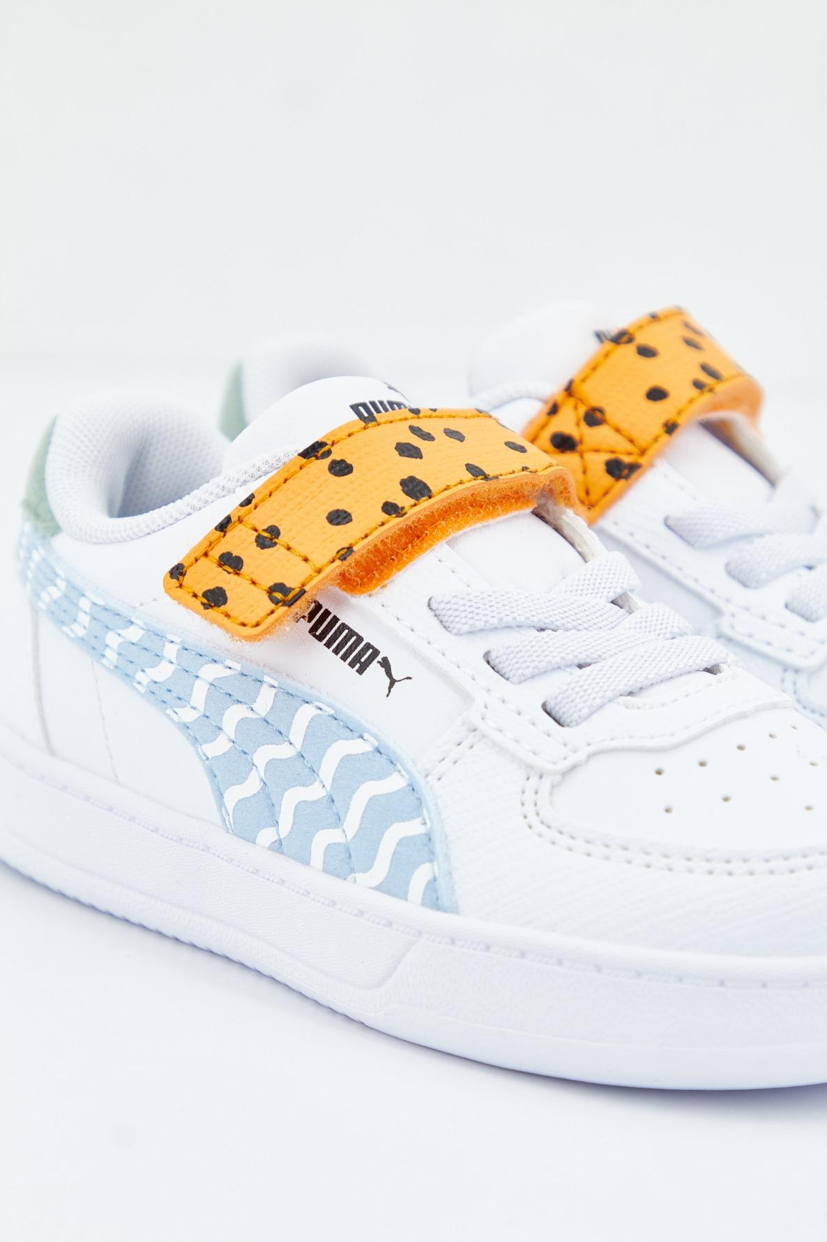 PUMA CAVEN . MIX M en color BLANCO (4)