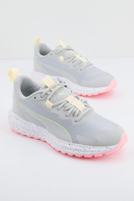 PUMA TWITCH RUNNER TRAIL en color GRIS (2)