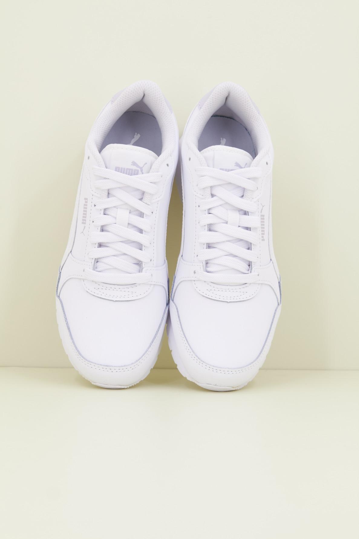PUMA ST RUNNER V L en color BLANCO (2)