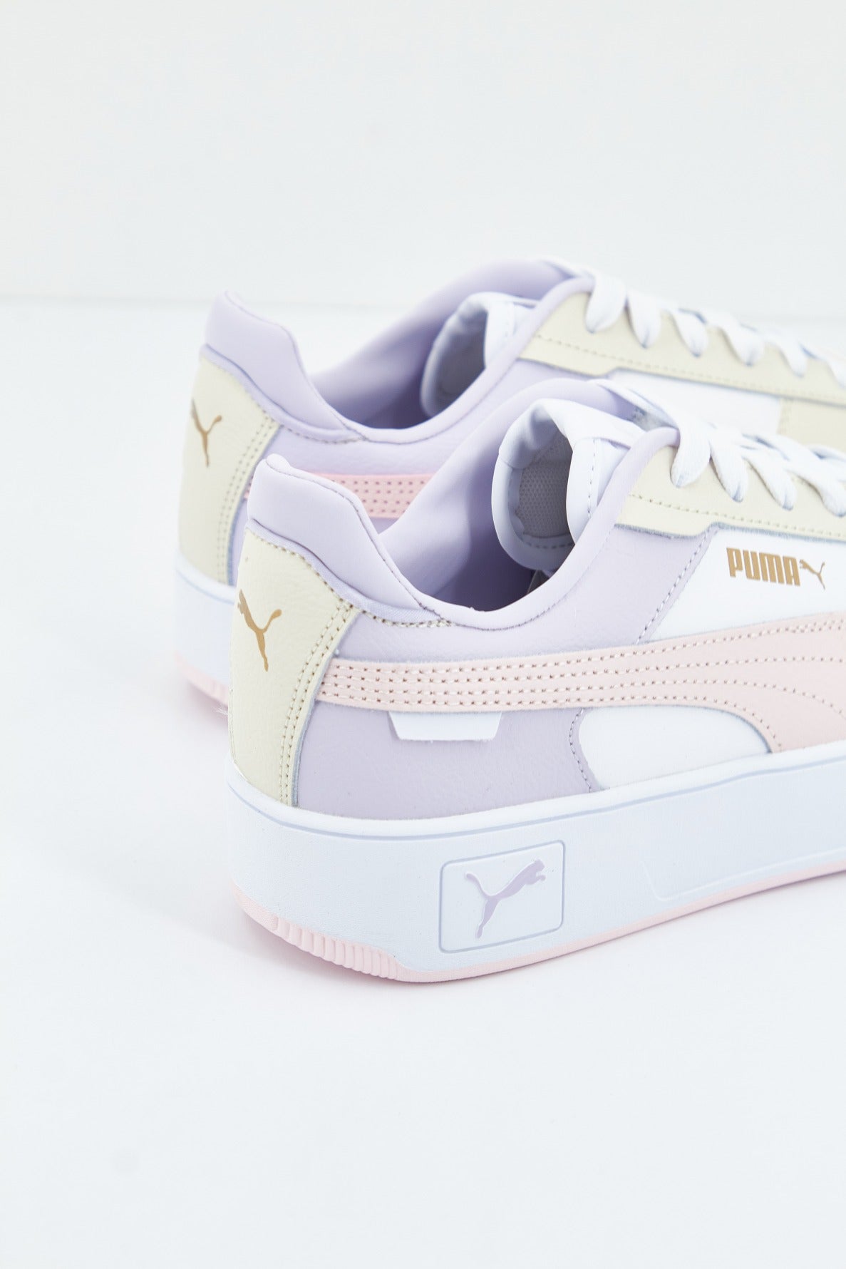 PUMA CARINA STREET en color BLANCO (3)