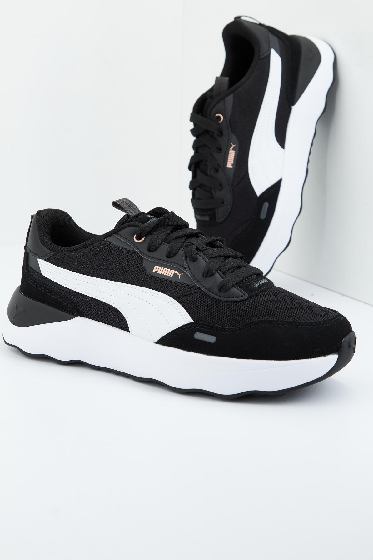 PUMA RUNTAMED PLATFORM en color NEGRO (1)