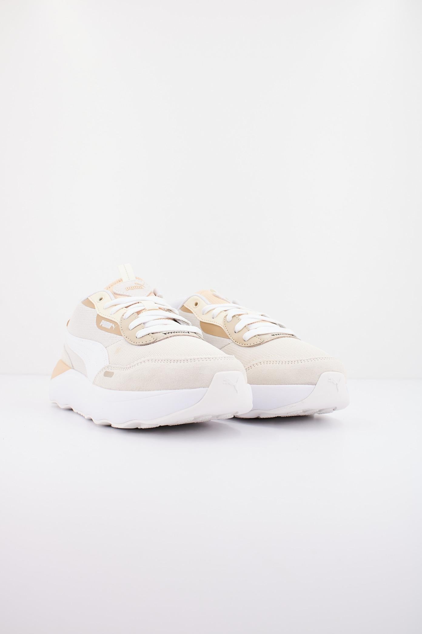 PUMA RUTAMED PLATFORM en color BEIS (2)