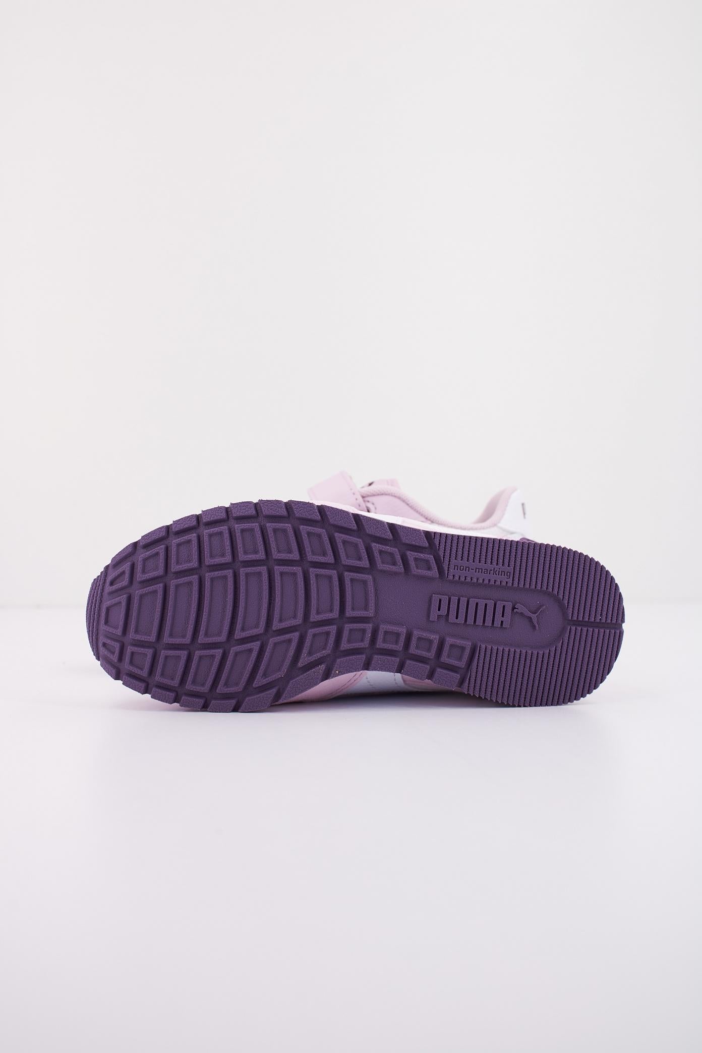 PUMA RUNNER V MESH en color ROSA (4)