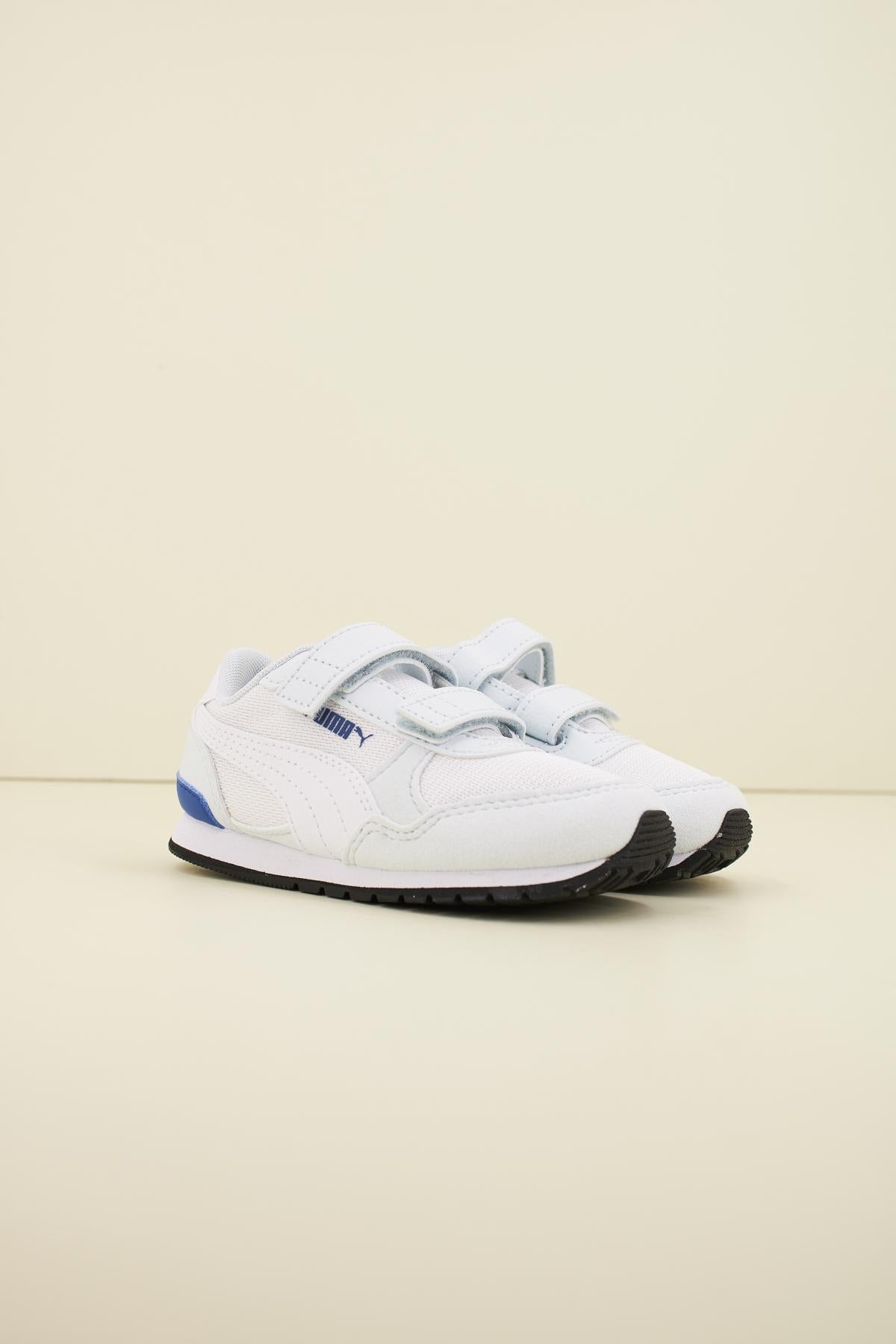 PUMA RUNNER V MESH en color BLANCO (2)