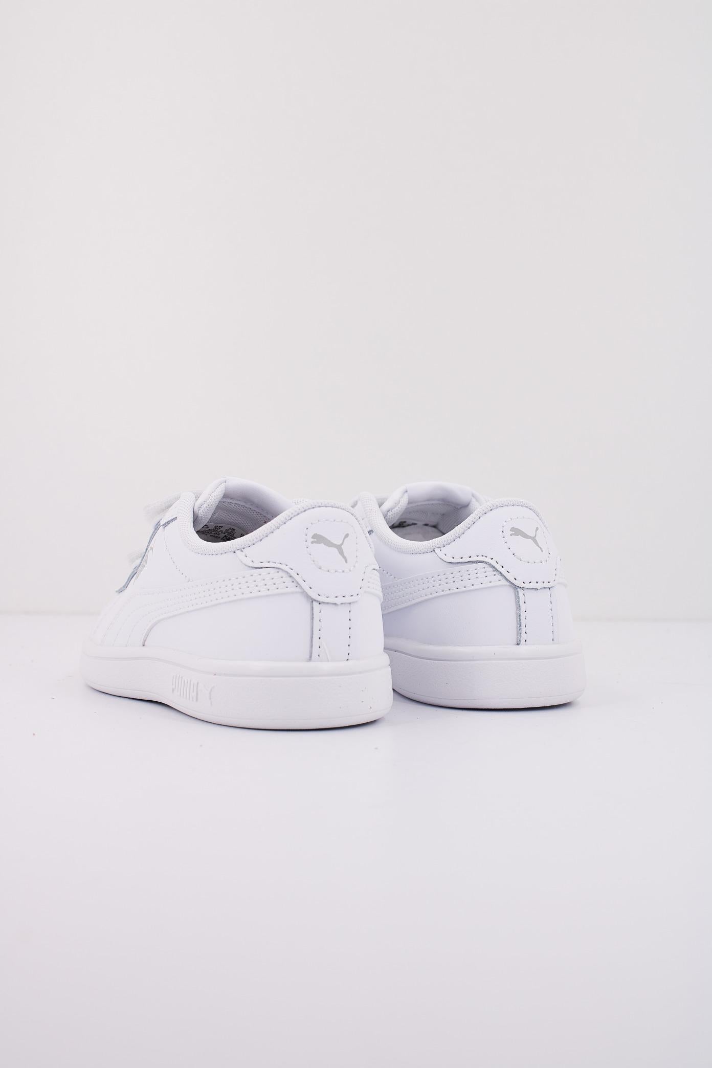 PUMA SMASH . en color BLANCO (3)