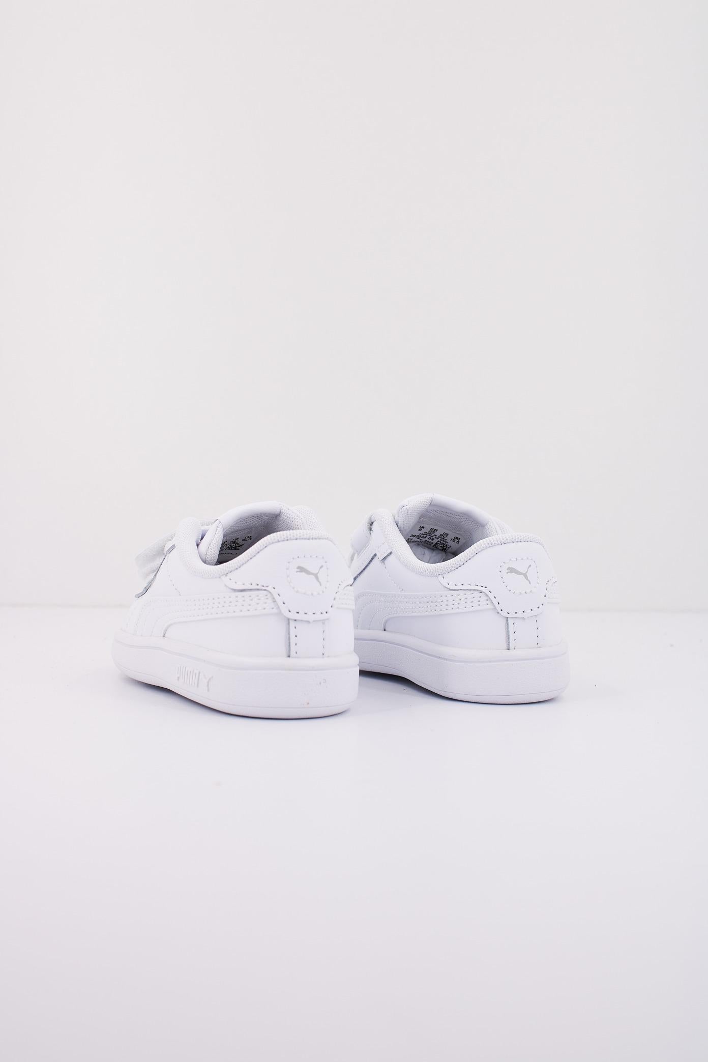 PUMA SMASH . en color BLANCO (3)