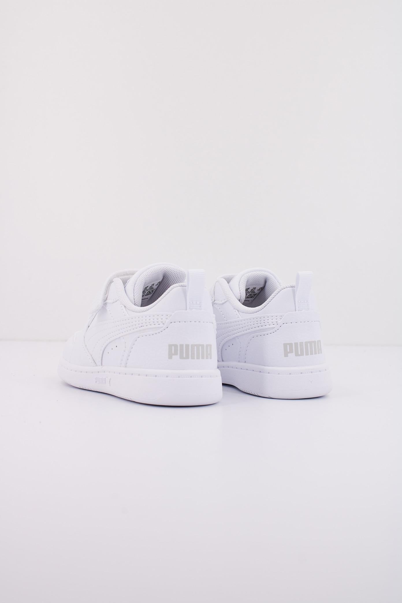 PUMA REBOUND V LO A en color BLANCO (3)
