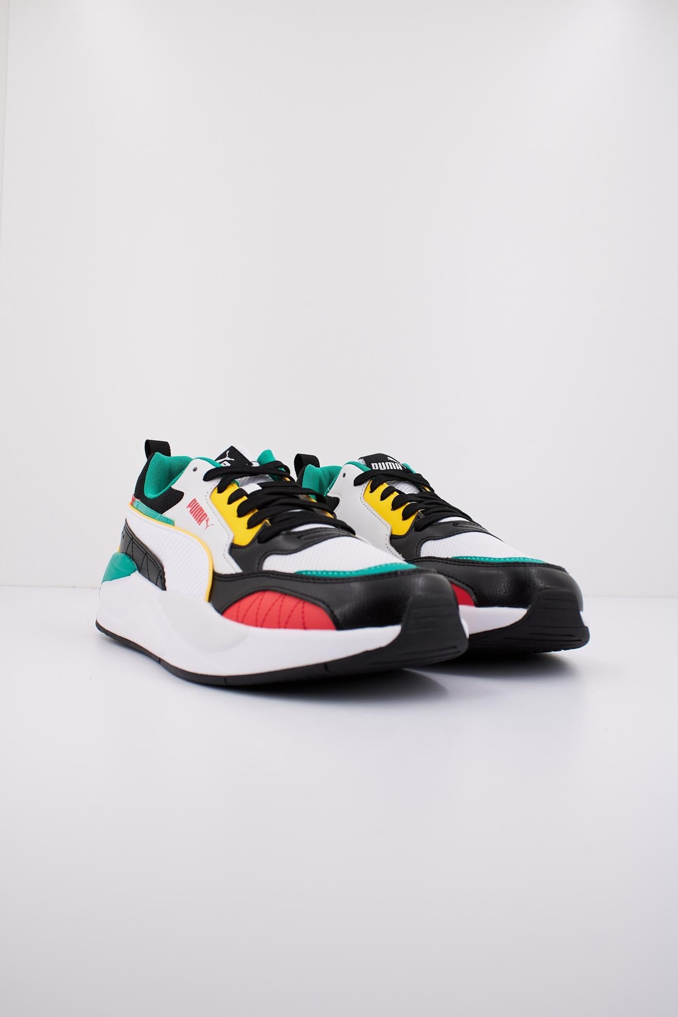 PUMA X-RAY SQUARE en color MULTICOLOR (2)