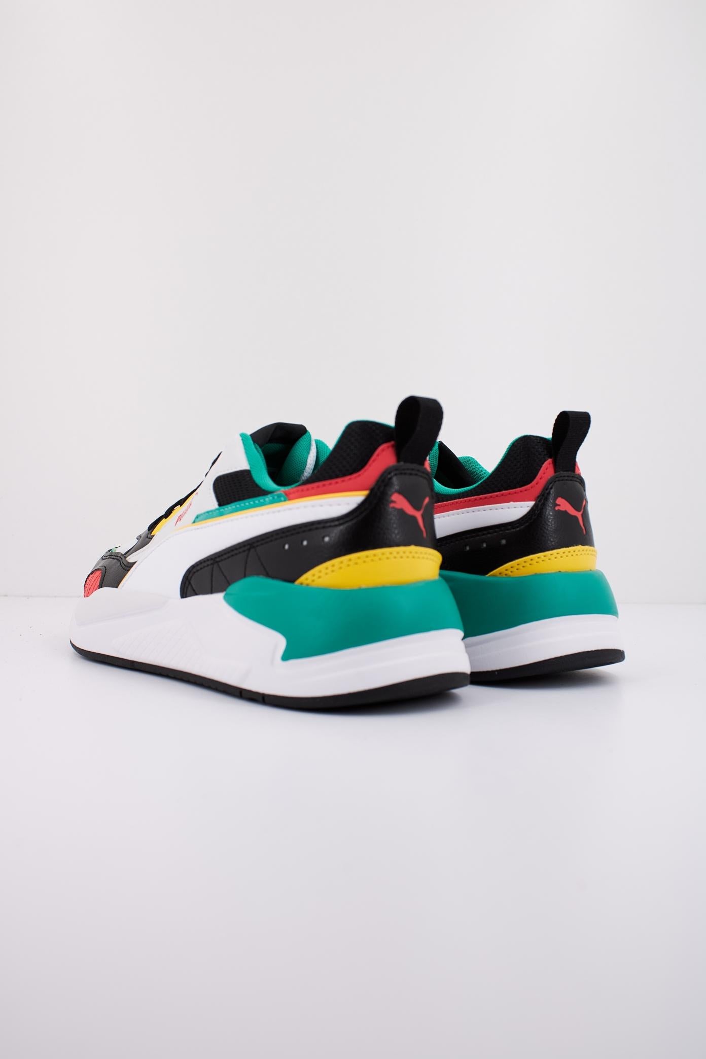 PUMA X-RAY SQUARE en color MULTICOLOR (3)