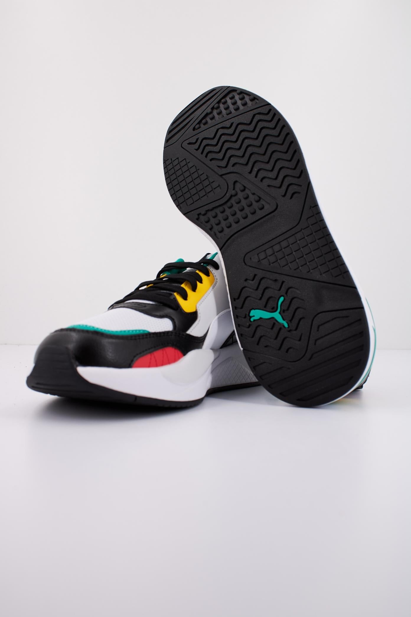 PUMA X-RAY SQUARE en color MULTICOLOR (4)