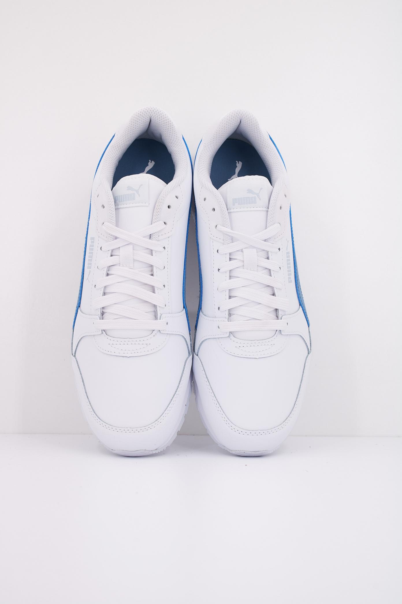 PUMA ST RUNNER V en color BLANCO (3)